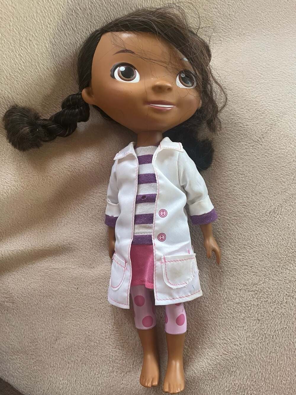 Disney Doc McStuffins 12-Inch Play Doll - Picture 6 of 6